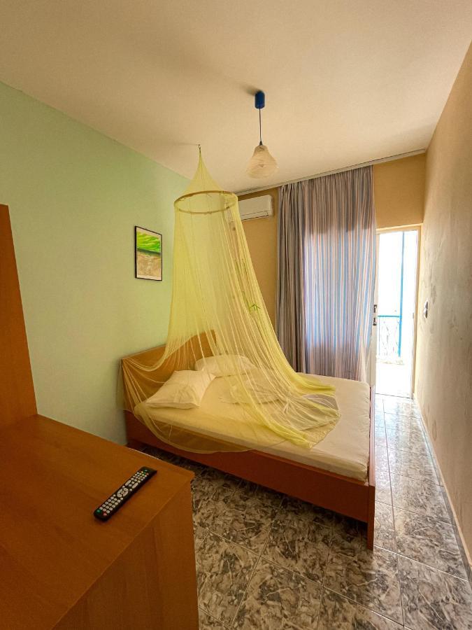 Hostel Andrey Саранда Екстер'єр фото