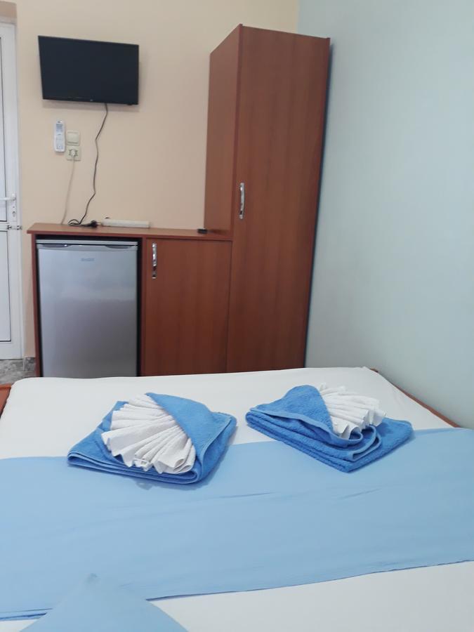 Hostel Andrey Саранда Екстер'єр фото
