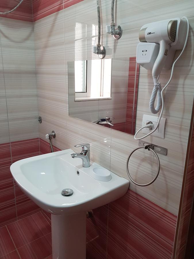 Hostel Andrey Саранда Екстер'єр фото